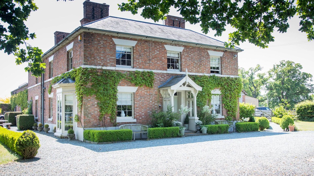 Horseman's Green House | Willington Lodge - Sleeps 23 guests