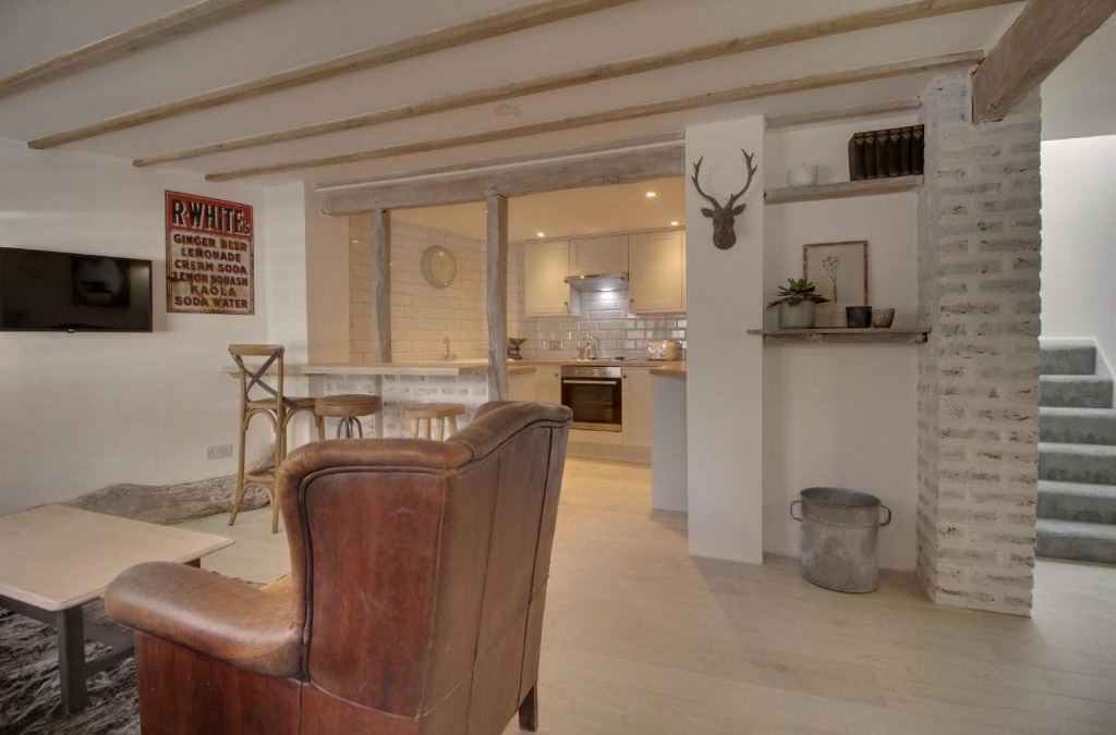 Westerham House | Willow Cottage