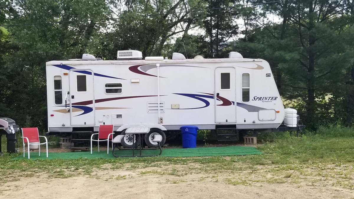 Cold Spring House | Willow Lane Country RV SITE ONLY - sewer+water+metered elec