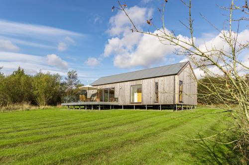 Newtownards House | Willow Lodge