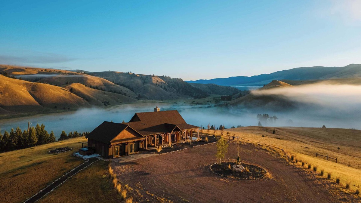 Philipsburg House | Willow Ridge Lodge - Nestled Above Rock Creek