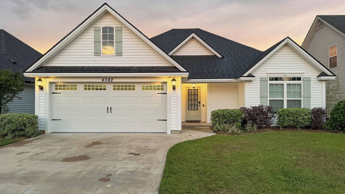 Hahira House | Willow Round Resort-5 min off I-75 w/Lake Views!