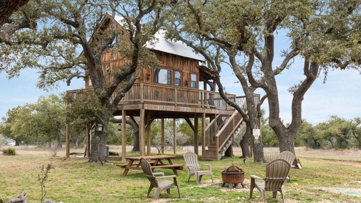 Willow City House | Willow Sky Ranch - Pool | Hot Tub | Fire Pit - Sleeps 18