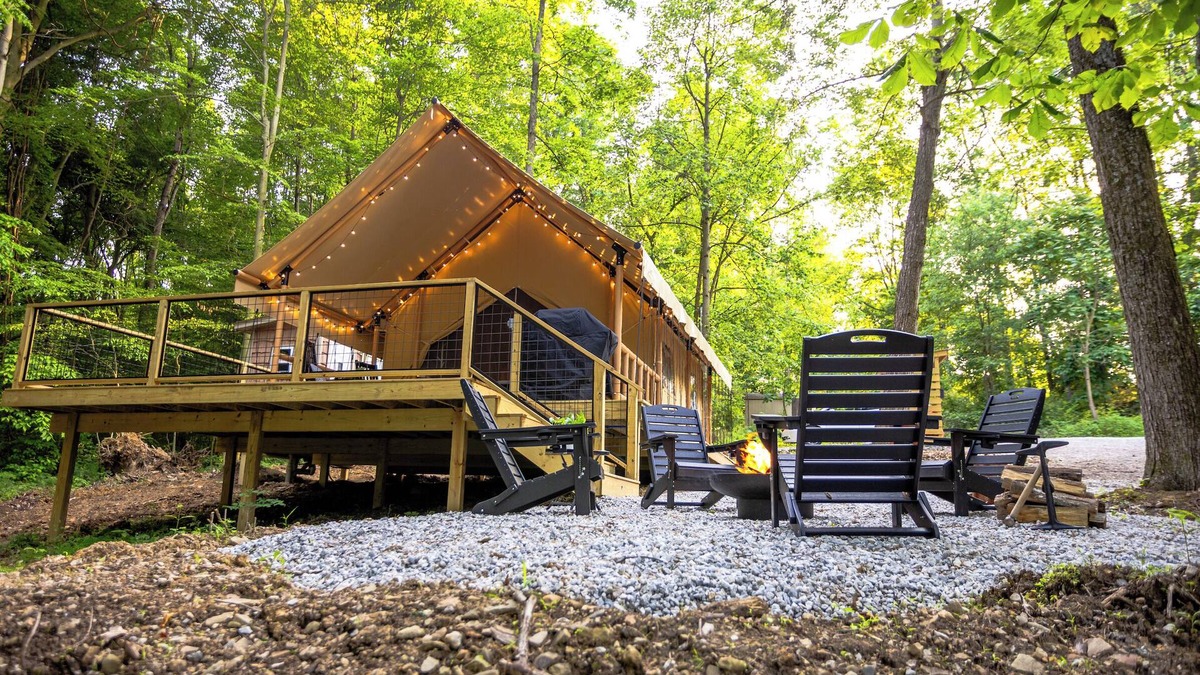 Millersburg Cabin | Willow Tent - Unique Glamp Site with Chicken Coop
