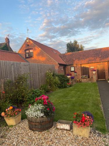 Barnby in the Willows House | Willow Tree Cottages