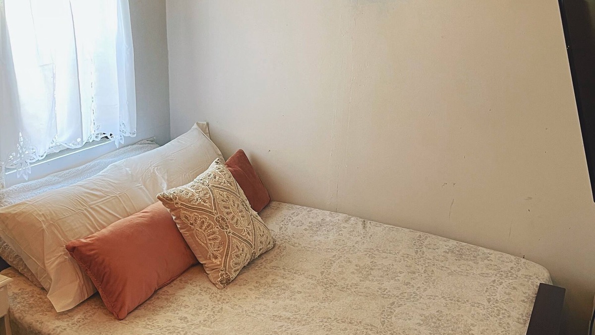 Salem Cottage | Willow Tree Cottage