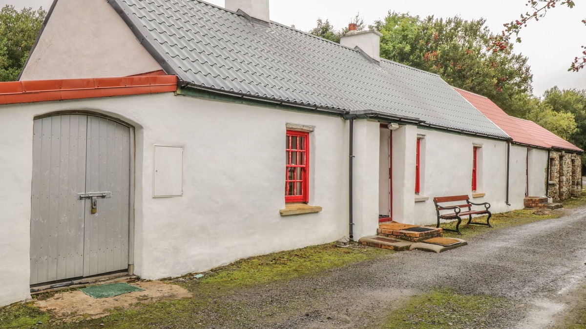 Ards Cottage | WILLOWBROOK COTTAGE, family friendly in Askill, County Leitrim
