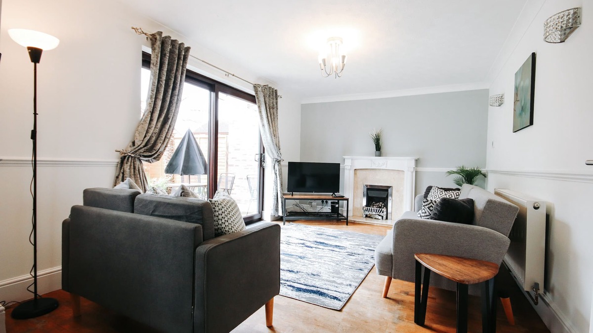 Broxbourne House | Willowdene Wonder - Just like home