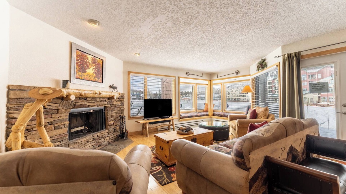 Lakeside Village Apartment | Willows #1704 by Summit County Mountain Retreats