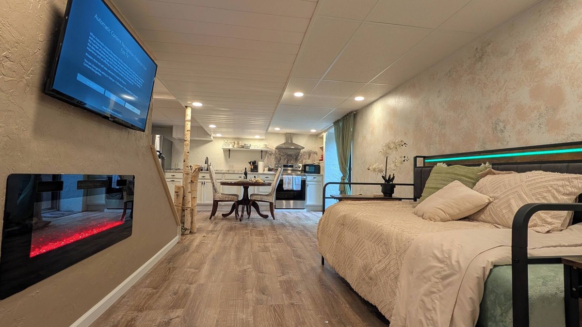 Pittsford Apartment | Willowstone Walkout Basement Suite