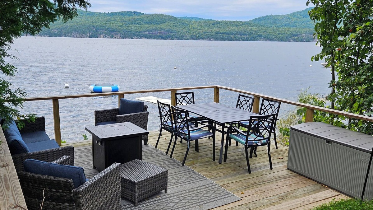 Willsboro House | Willsboro Relaxing Waterfront Getaway