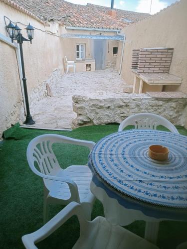 Pedrosa del Rey House | Willy Fogg