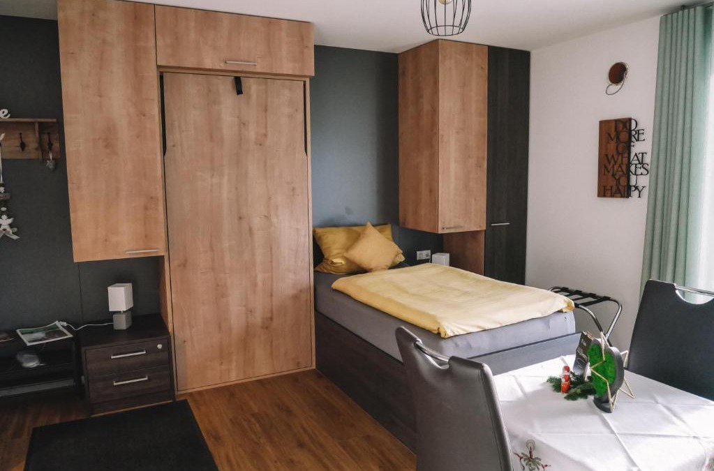 Hatzenbuhl Apartment | Willy´s Ferienzimmer im Tabakdorf Hatzenbühl
