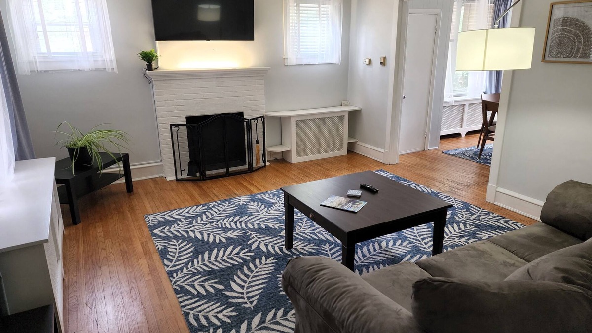 Wilmington House | Wilmington Comfort 4 Min to Riverfront fenced yard