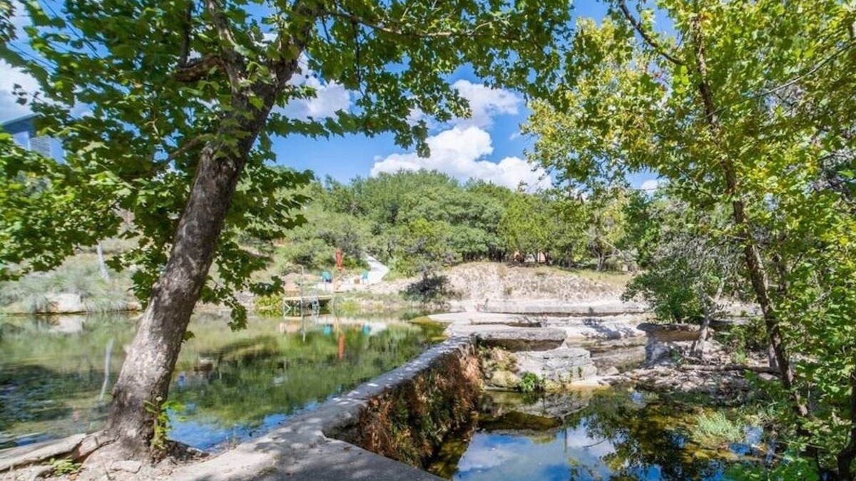 Wimberley House | Wimberley Creek-View Retreat Spacious Home & Barn w/Porch for Reunions & Trips