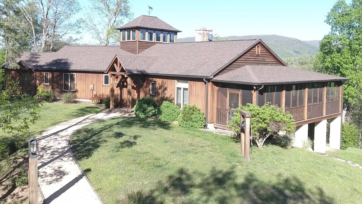 Hot Springs House | WINDING RIDGE - a Mountain-top lodge with incredible views!