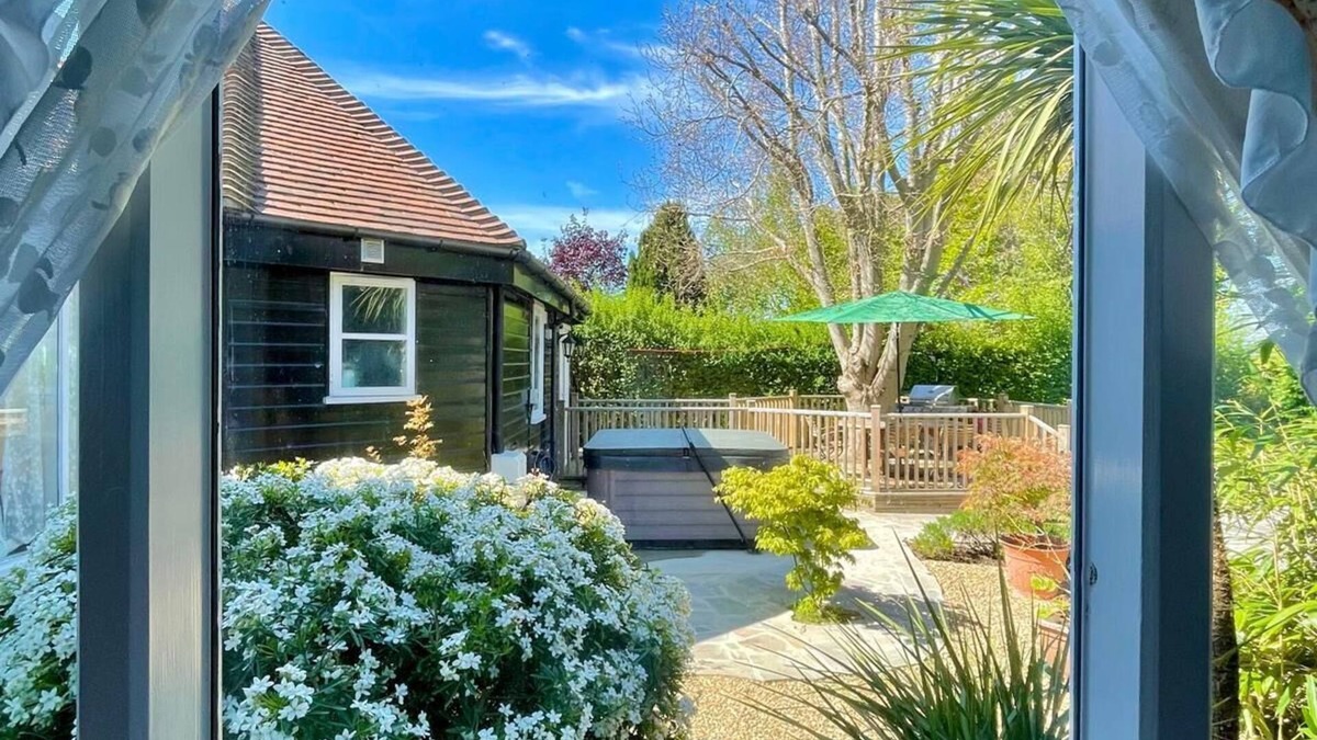 Swaffham Prior Cottage | Windmill retreat close to Cambridge, Newmarket and Ely