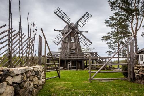 Laimjala Ski Chalet | Windmill - Summer house