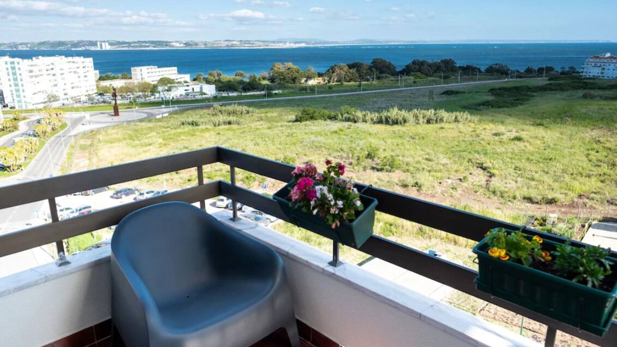 Paco De Arcos Apartment | Window to the Sea Oeiras