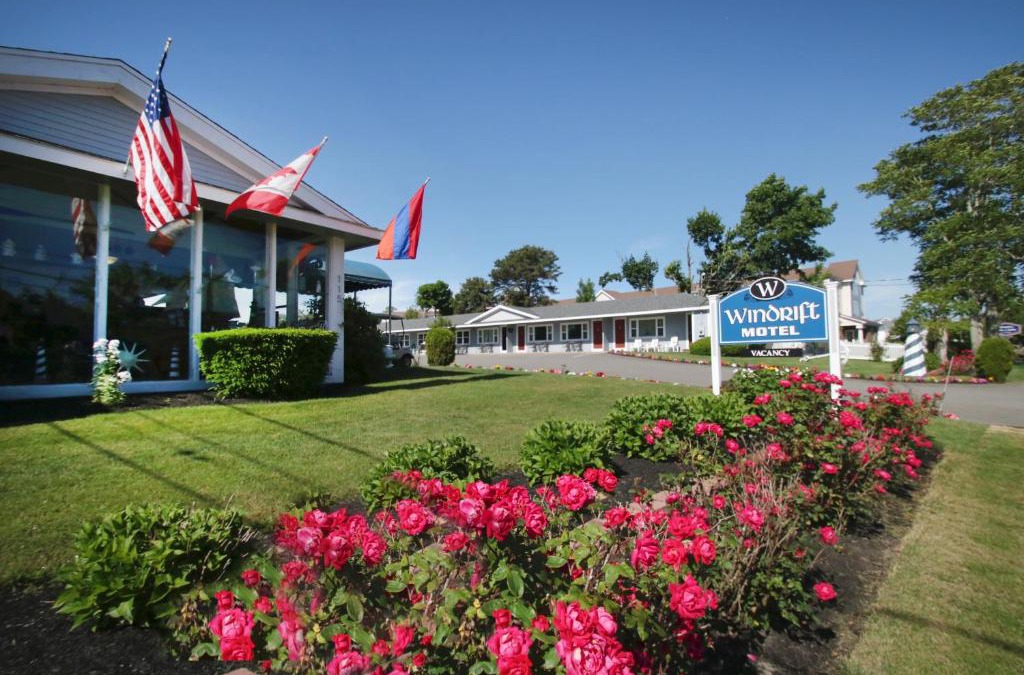 West Yarmouth Hotel | Windrift Motel