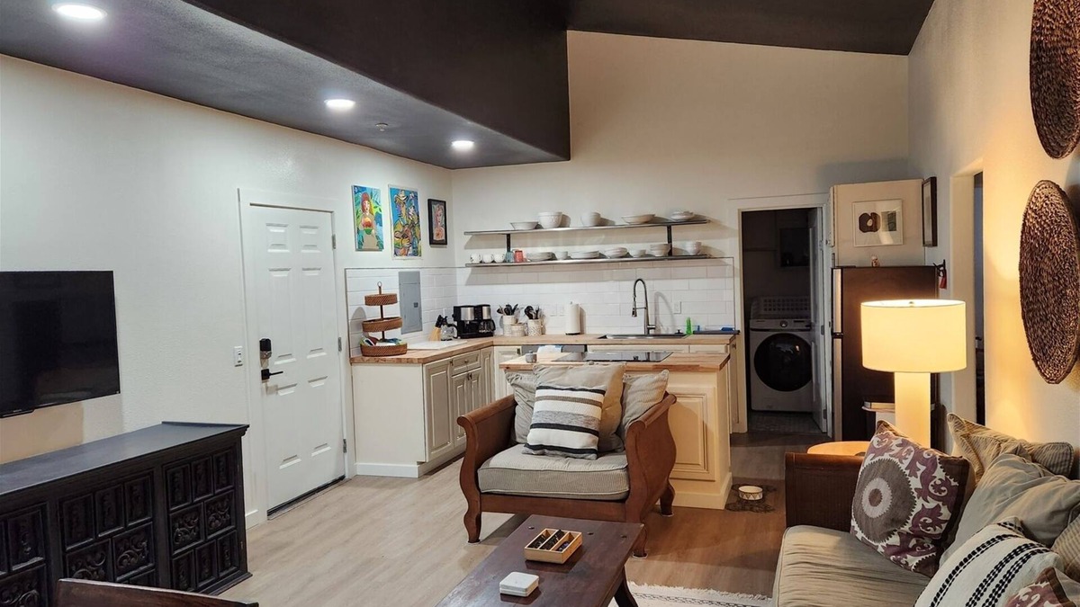 Ocean Shores House | Windsong # 2 ~ 2 Bedroom Pet Friendly Ocean front Condo
