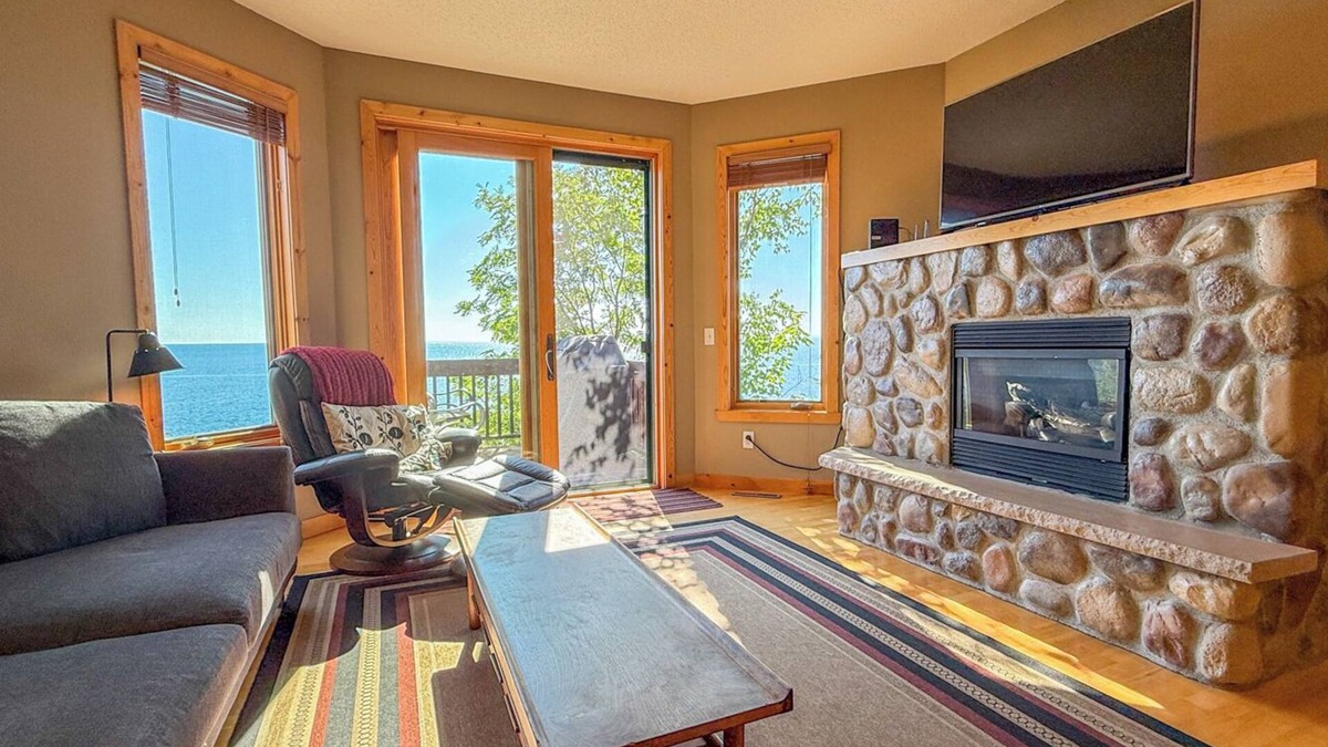 Beaver Bay House | Windsong 610 - Lake Superior - Beaver Bay, MN