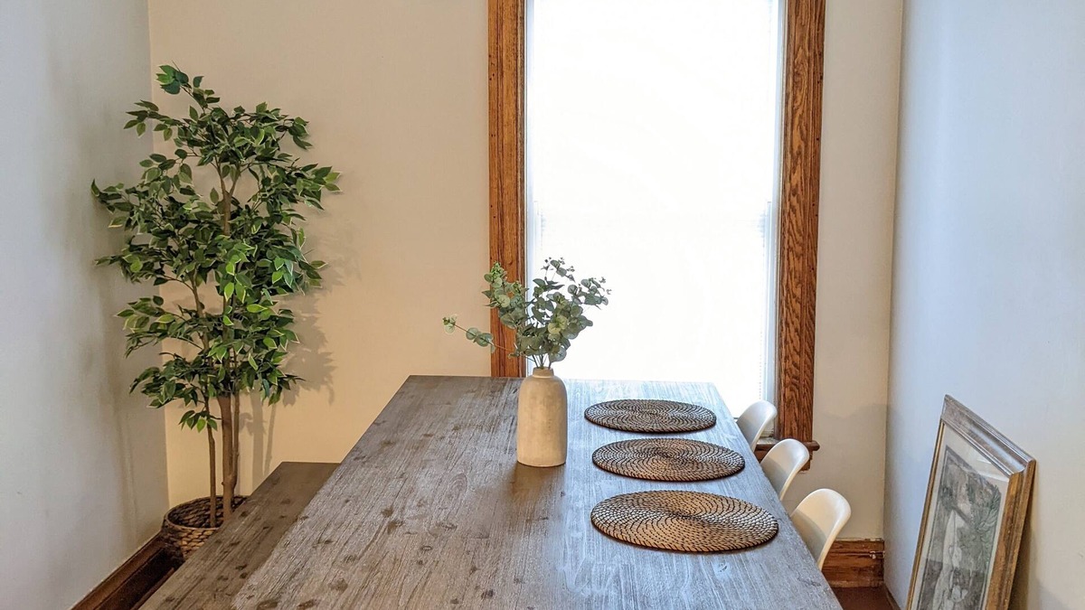 Walkerville House | Windsor's Walkerville Winter Escape - Downtown Windsor