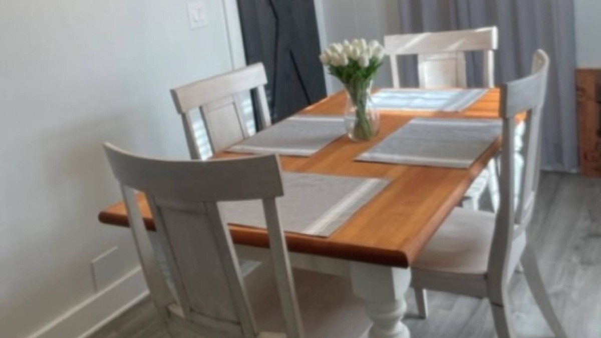 McMinnville Cottage | Wine Cottage in the heart of downtown historic McMinnville