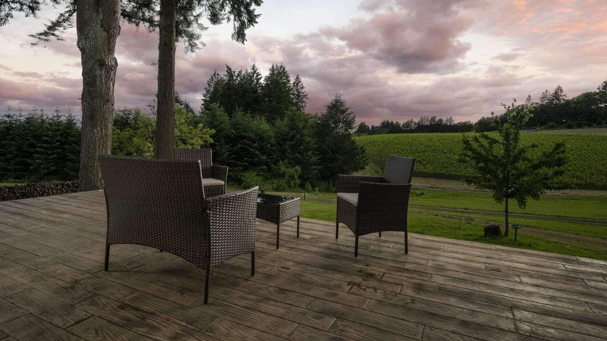 Dayton House | Wine Country Retreat With Vineyard Views, Huge Patio, Free Tastings, Gazebo, BBQ, Plush Furniture