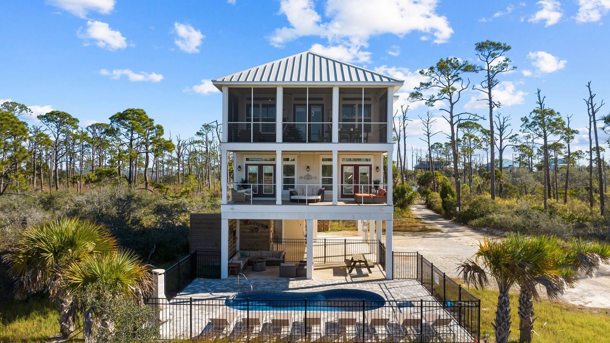 Cape San Blas House | Wine Down: Cozy 4 Bedroom North Cape Home- Great Pool Area and is Pet Friendly!