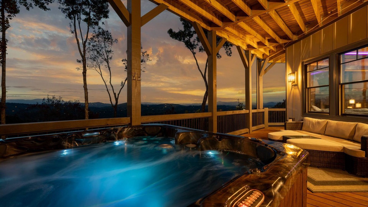 Blue Ridge Cabin | Wine Down Ridge- Blue Ridge GA