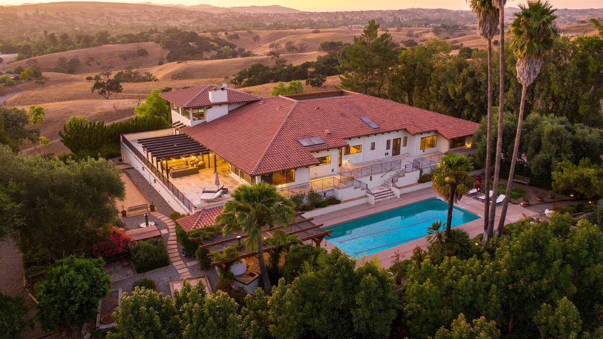 Santa Ynez House | Wineries with views in Santa Ynez
