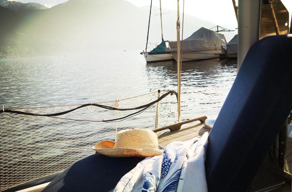 Minusio Boat Rental | Winga Sailboat, Do-Minus Design Retreat & SPA