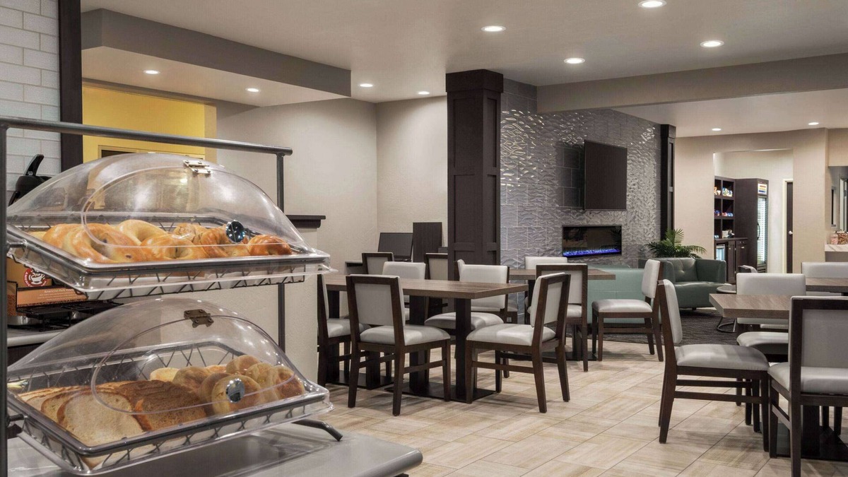 Appleton Hotel | Wingate by Wyndham Appleton
