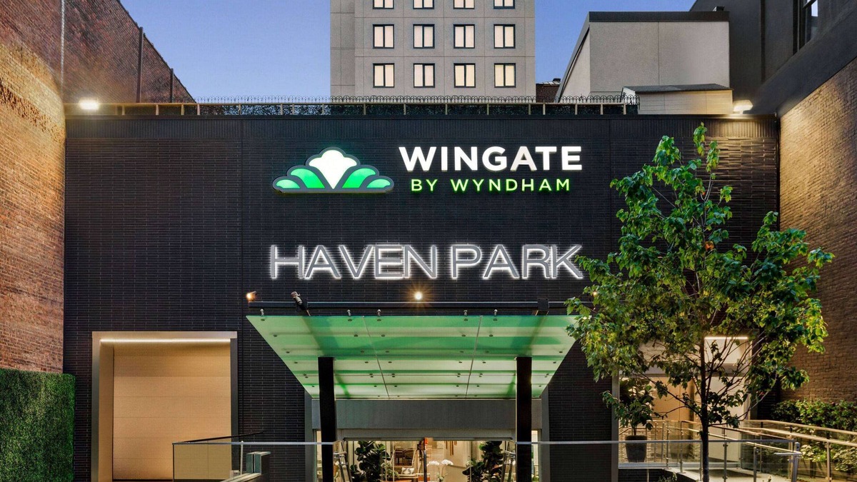 Mott Haven Hotel | Wingate by Wyndham Bronx/Haven Park