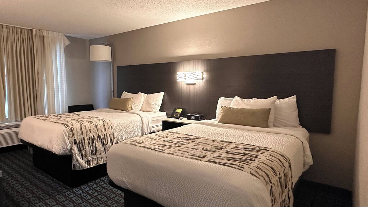 Dayton Hotel | Wingate by Wyndham Dayton North