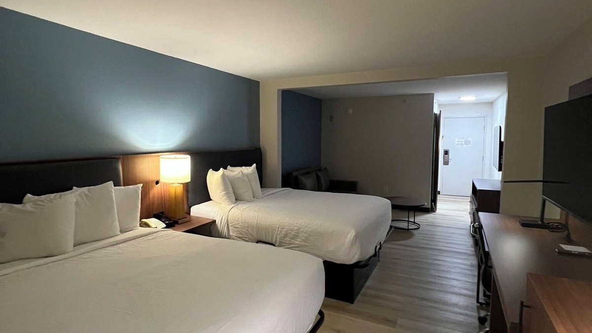 Dublin Hotel | Wingate by Wyndham Dublin Near Claytor Lake State Park