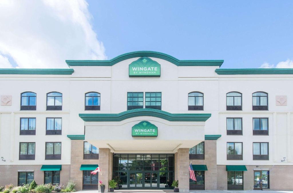 Downtown Niagara Falls Hotel | Wingate by Wyndham Niagara Falls