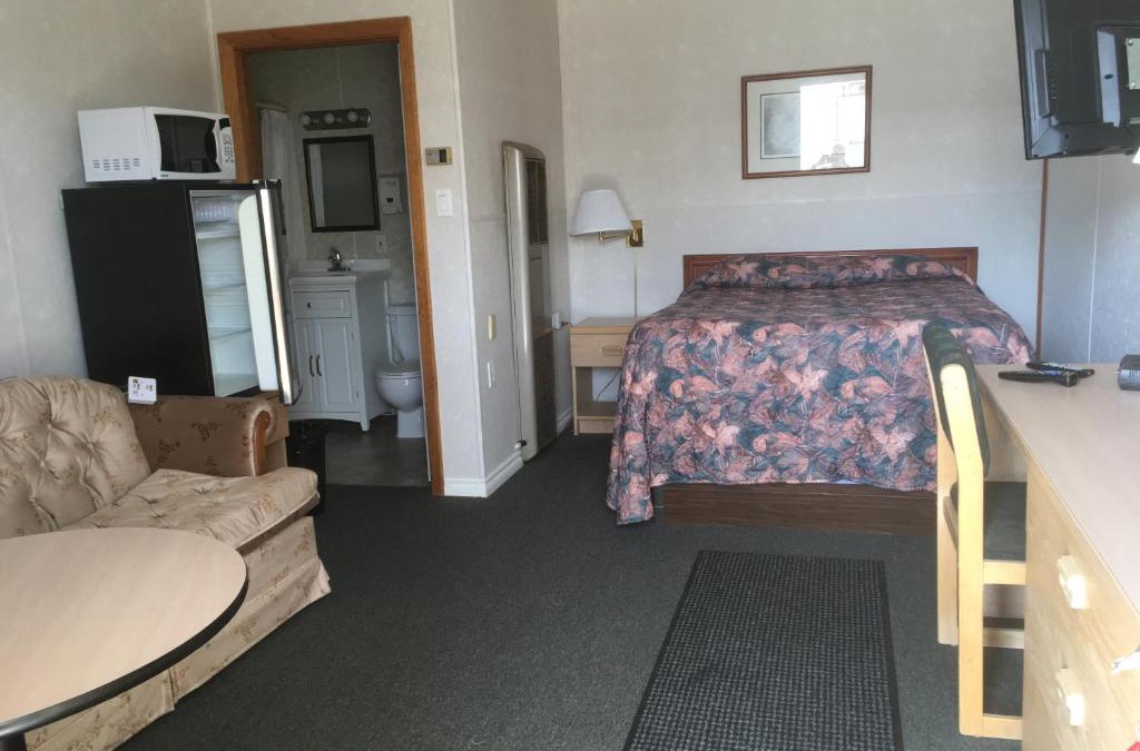 Estevan Hotel | Winkys Motel