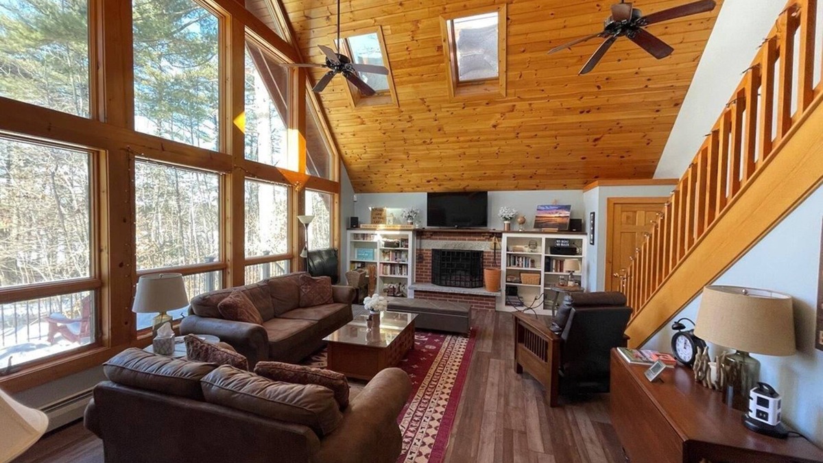Center Lovell House | Winter Getway/Summer Fun at Kezar Lake Cabin-Lovell, ME