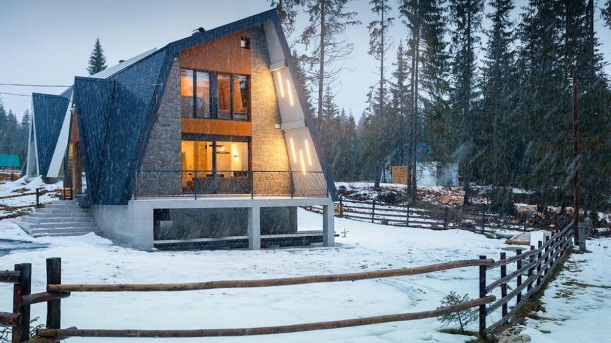Kasidoli Cottage | Winter House TT - Modern Two Bedroom Cottage