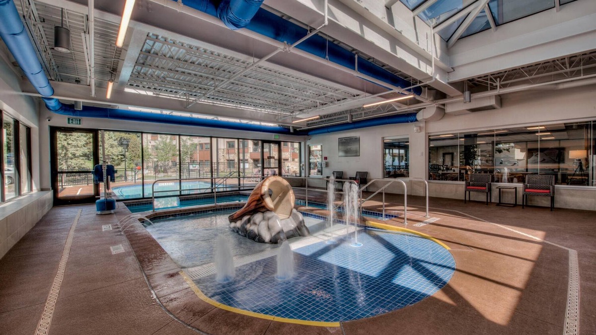Peak 9 Condo | Winter Ski-in/out Studio Sleeps 4, Steps To Historic Main St Studio Bedroom Condo by RedAwning