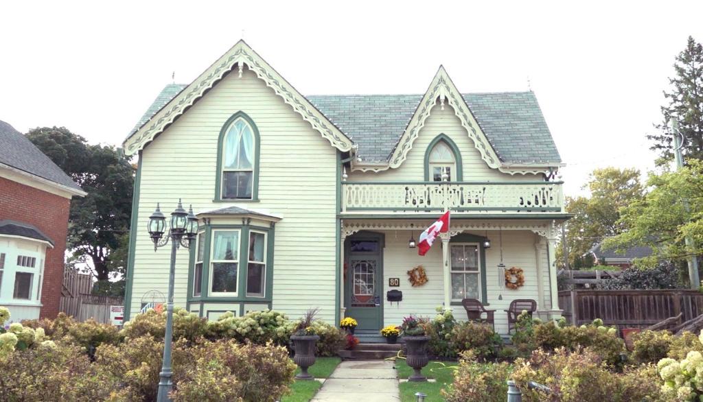 Elmira Bed & Breakfast | Winter Suite, Bristow's Inn