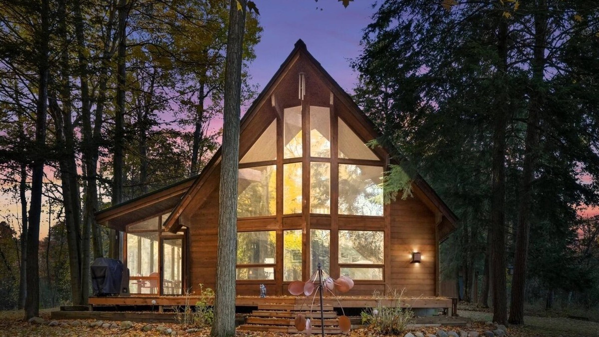 Lake City Cabin | WINTER WONDERLAND on the River