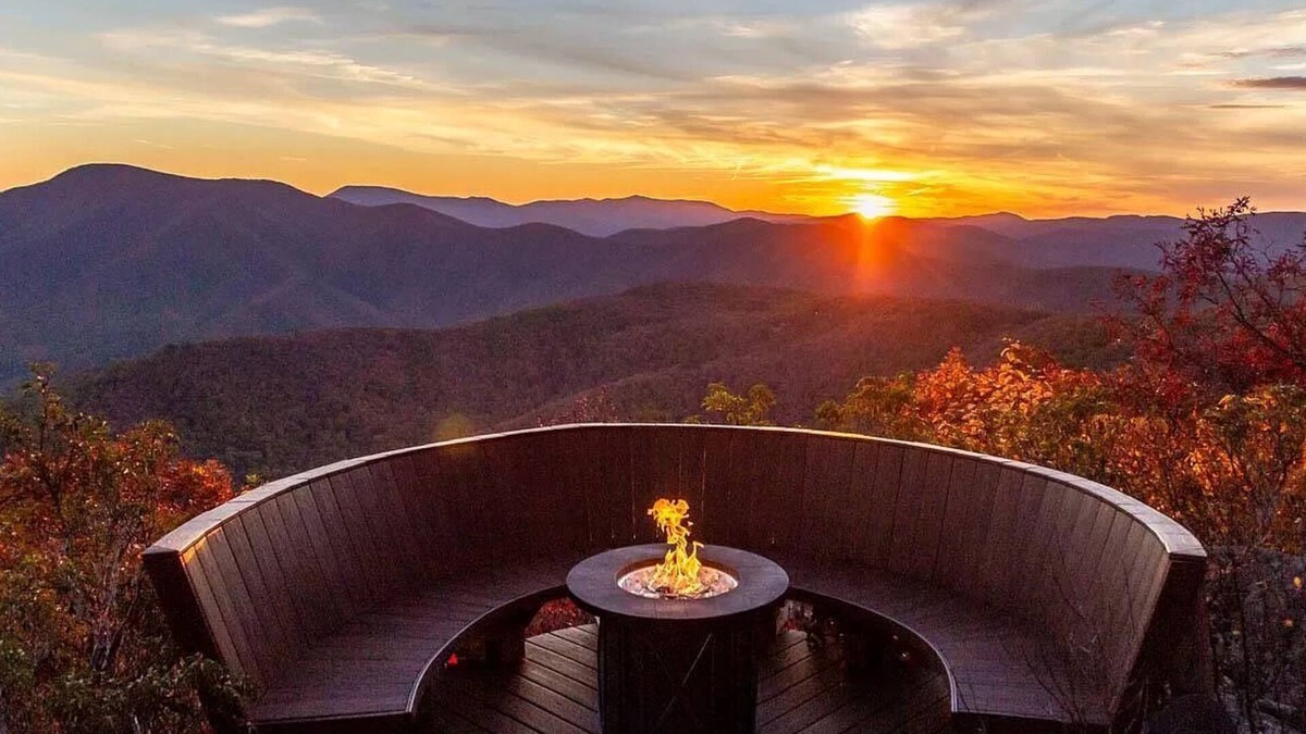Wintergreen Ski Chalet | Wintergreen Luxury, Best Views in VA