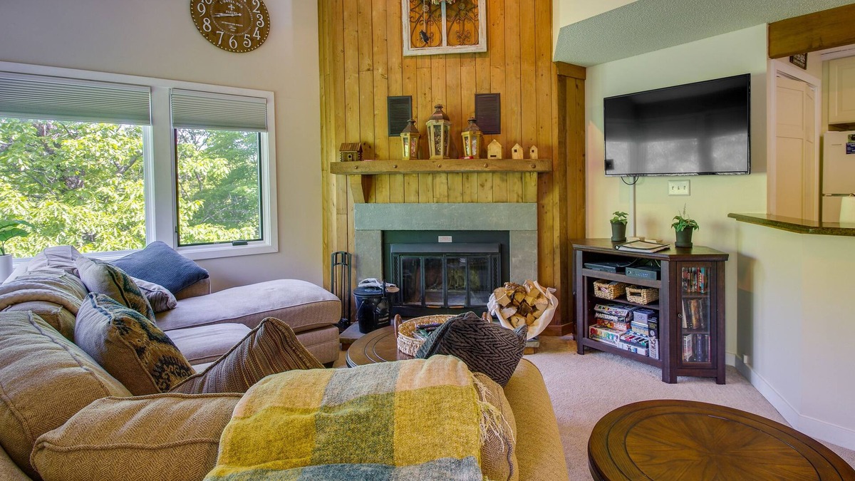 Nellysford Condo | Wintergreen Resort Vacation Rental w/Pool Access!