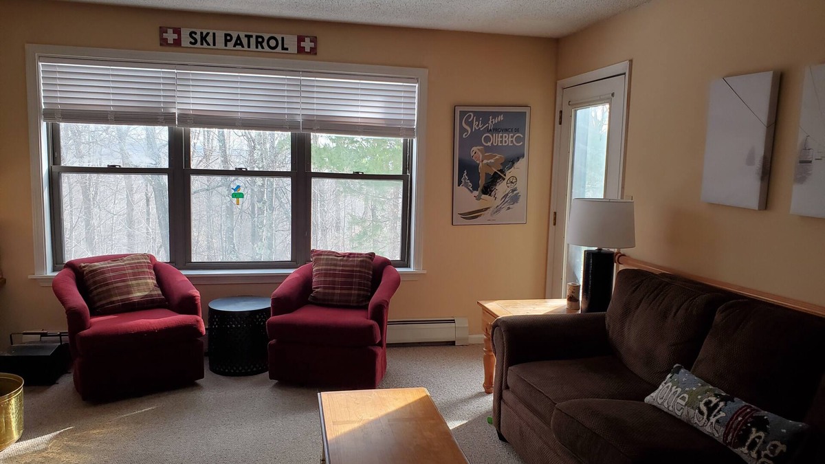 Ludlow Condo | Winterplace E building - top of the Quad