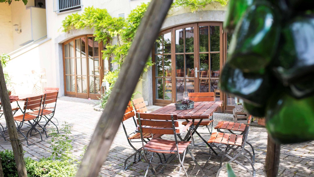 Seinsheim Bed & Breakfast | Winzerstube Familie Schilling