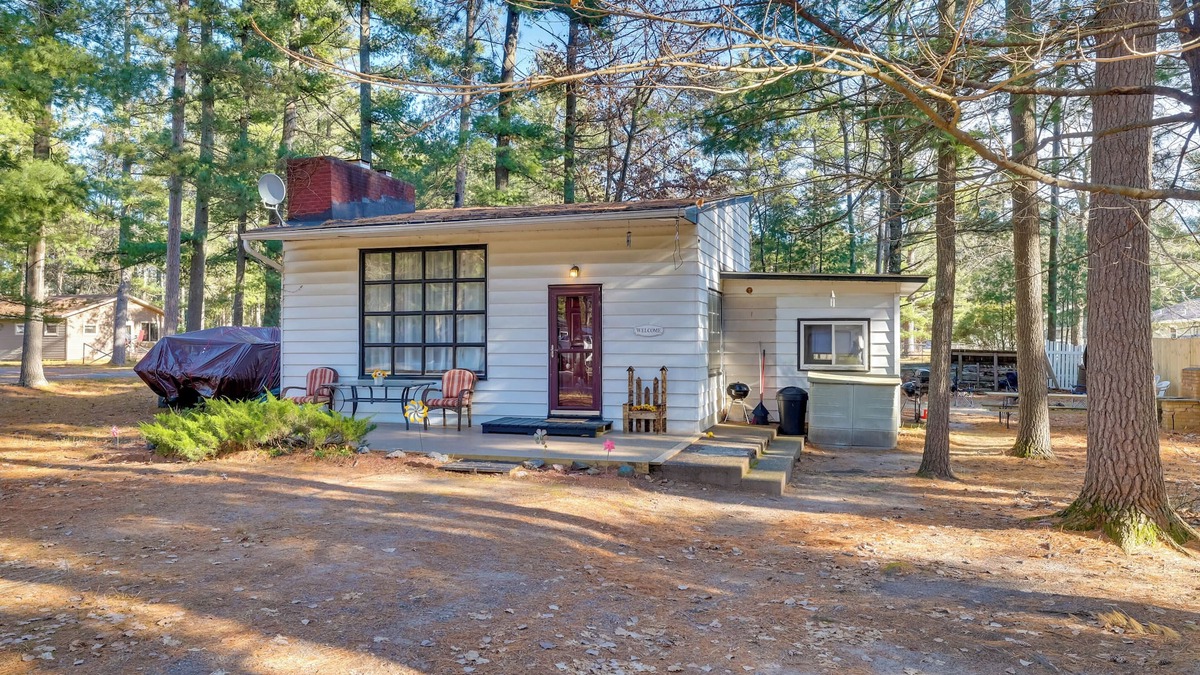 Hatfield Cabin | Wisconsin Cabin w/ATV Trails, Near Lake Arbutus!