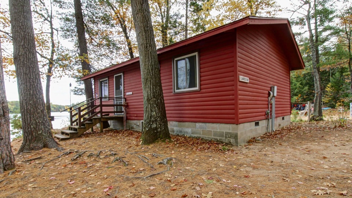 Lac du Flambeau Cabin | Wisconsin Northwoods Lakeside Cabin w/private dock. On the water! Pet Friendly!
